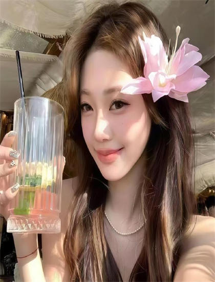 全面解析：《月与二分之一恋人》的创作历程与幕后花絮——影视专业人士深度解读